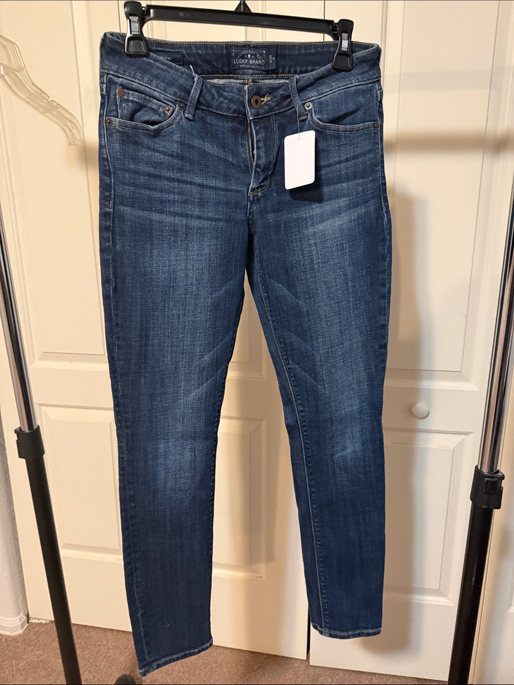 Lucky Brand Women's Skinny Jeans in Medium-Dark Blue Wash